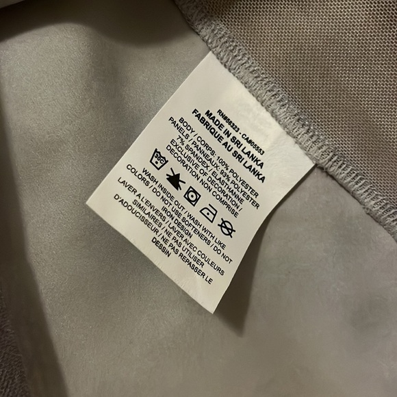 NWT // Nike Women’s Running Tank - Picture 5 of 9